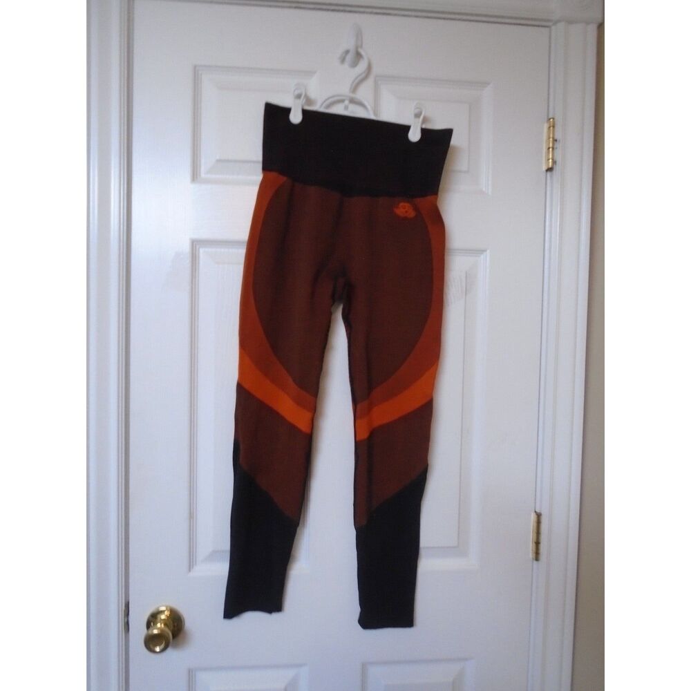 Engineered Life Workout Yoga leggings size large NEW